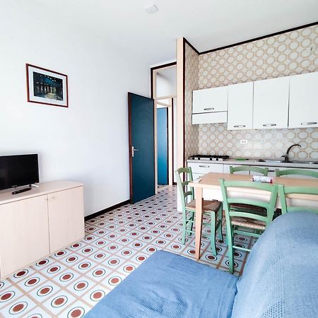Ariston Fronte Mare Apartment Lido di Jesolo Exterior photo